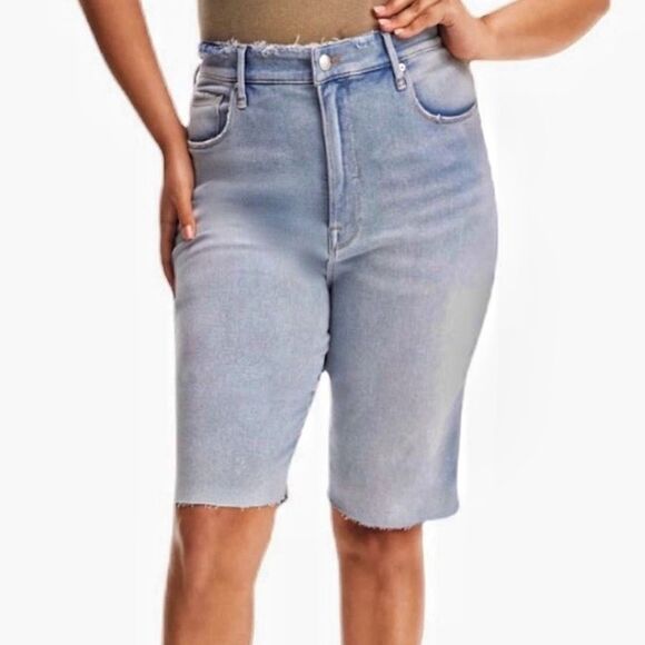 GOOD AMERICANBurmuda Shorts!